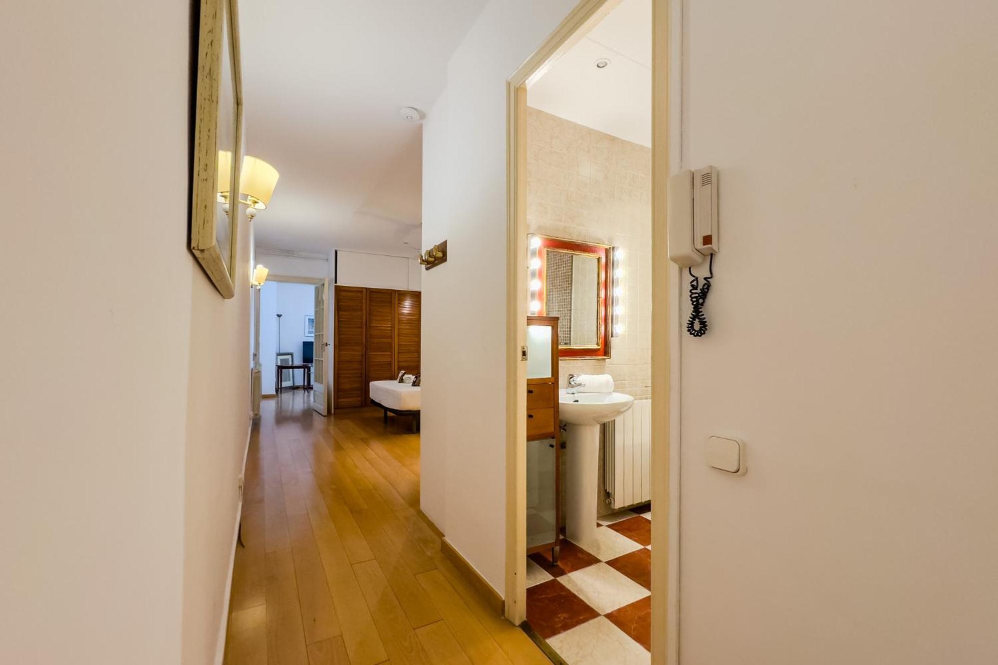 Ferienwohnung Enrique Granados Barcelona Exterior foto