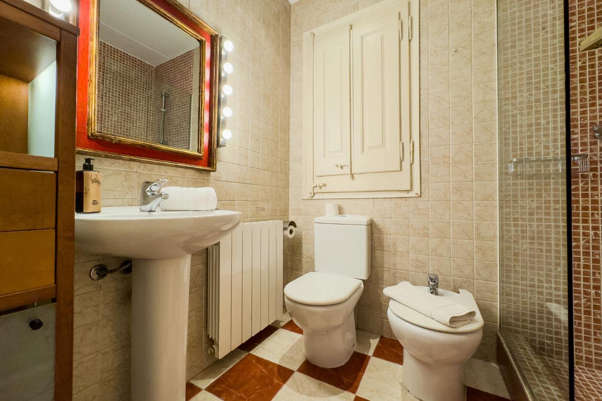 Ferienwohnung Enrique Granados Barcelona Exterior foto